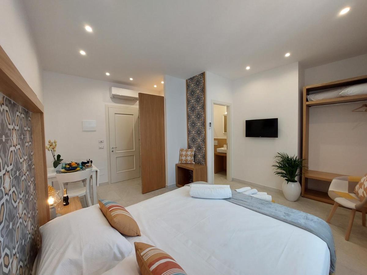 Mistral Luxury Suites Sorrento Exterior foto