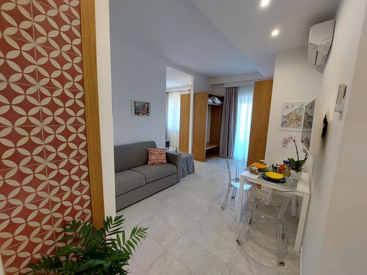 Mistral Luxury Suites Sorrento Exterior foto