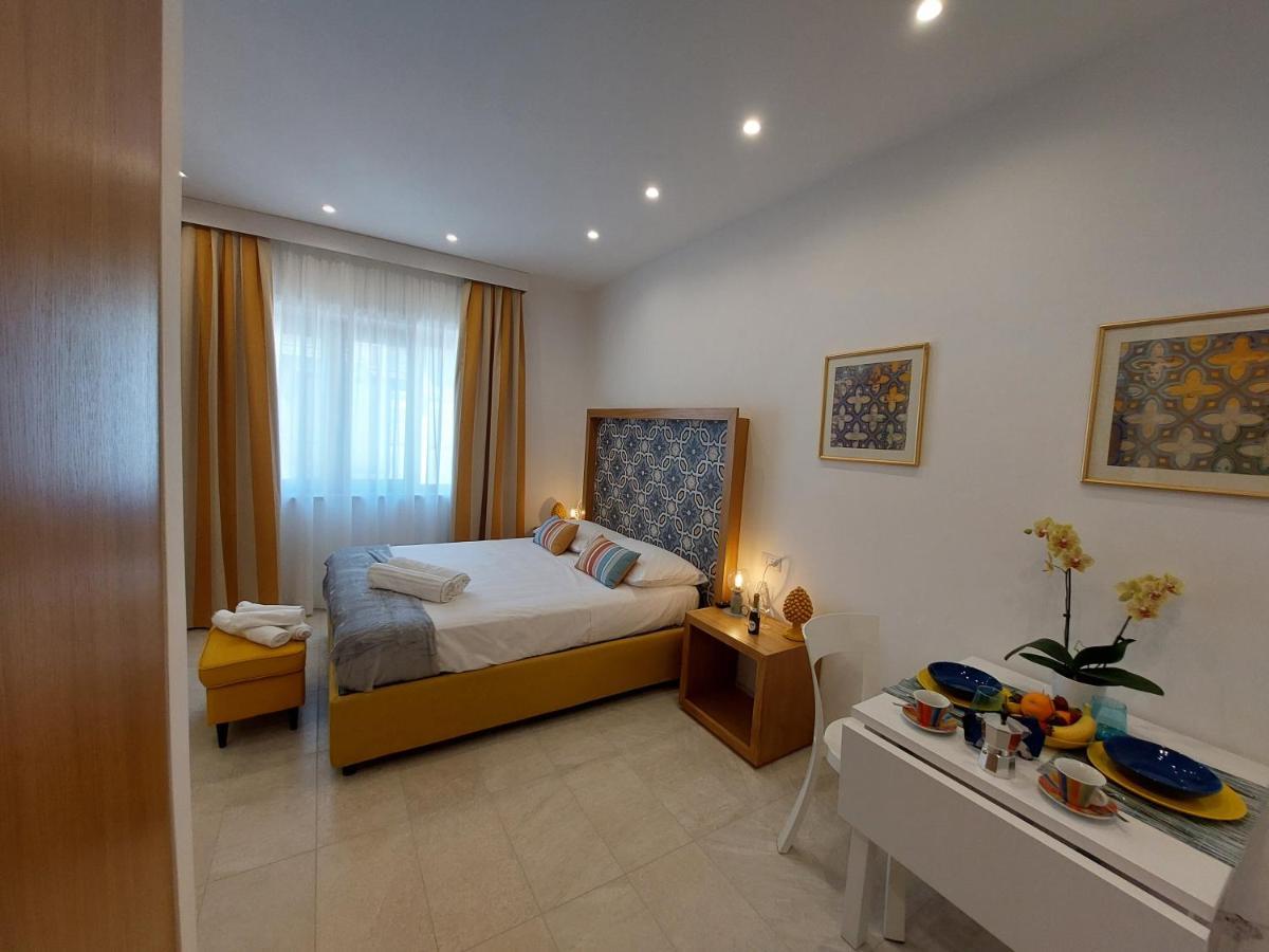 Mistral Luxury Suites Sorrento Exterior foto