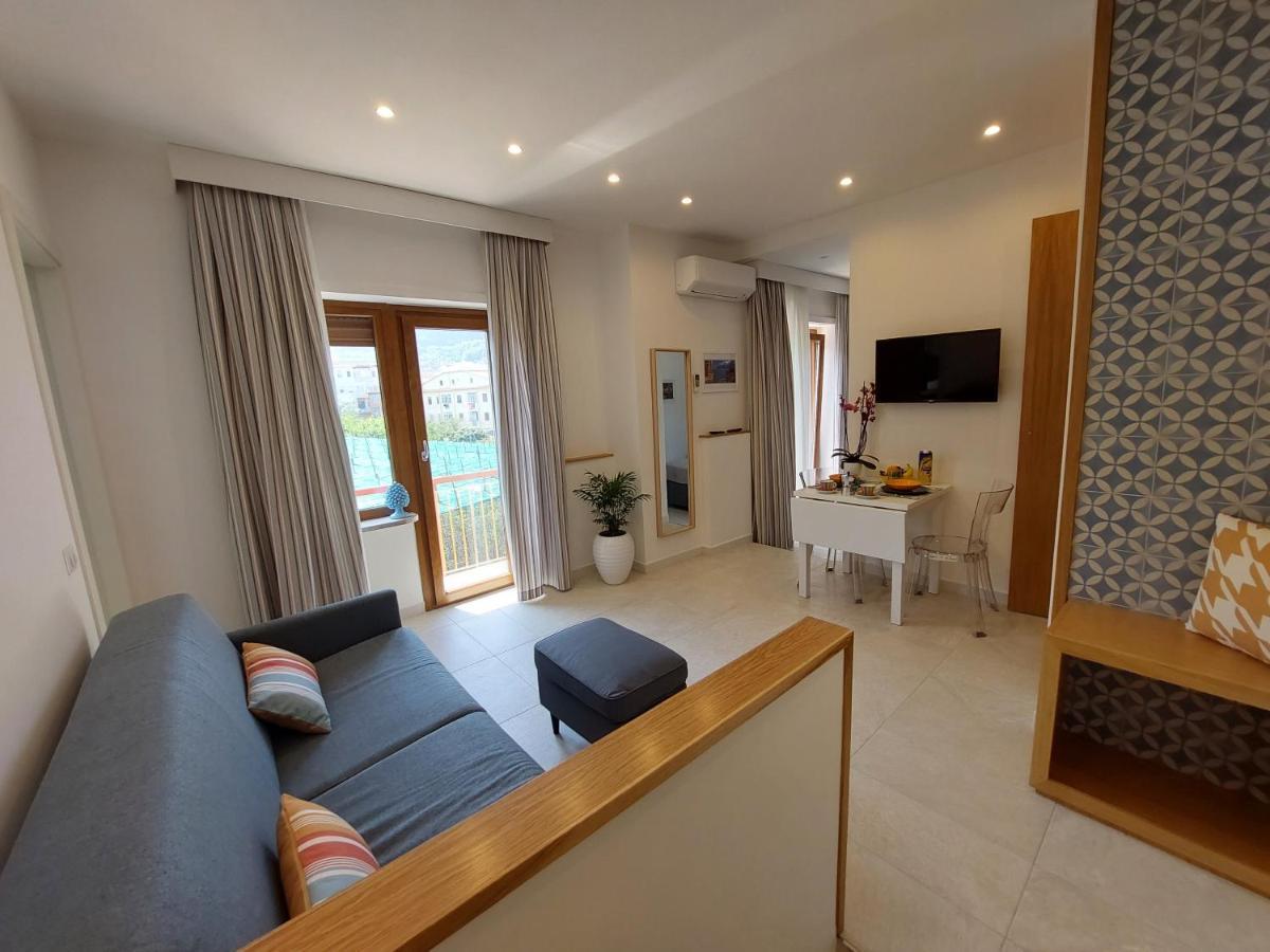 Mistral Luxury Suites Sorrento Exterior foto