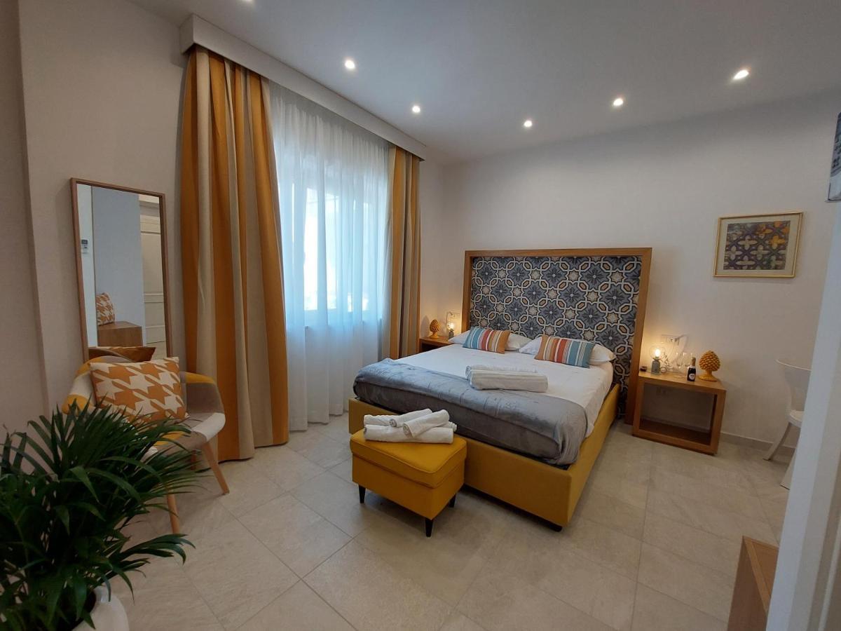 Mistral Luxury Suites Sorrento Exterior foto