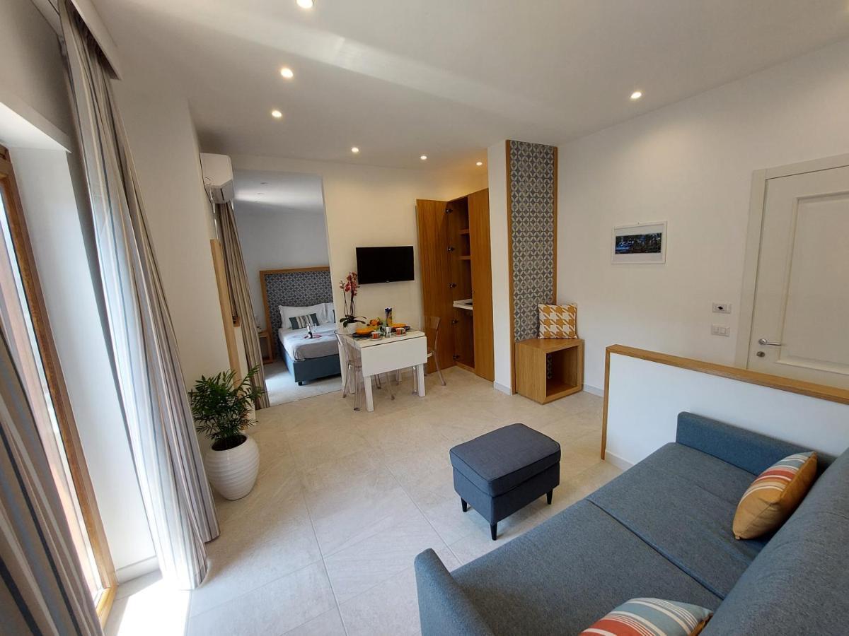 Mistral Luxury Suites Sorrento Exterior foto